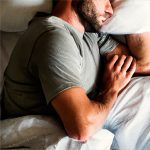 Cómo dormir con hernia discal